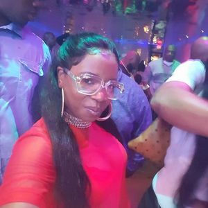 Meet your Posher, Anitra